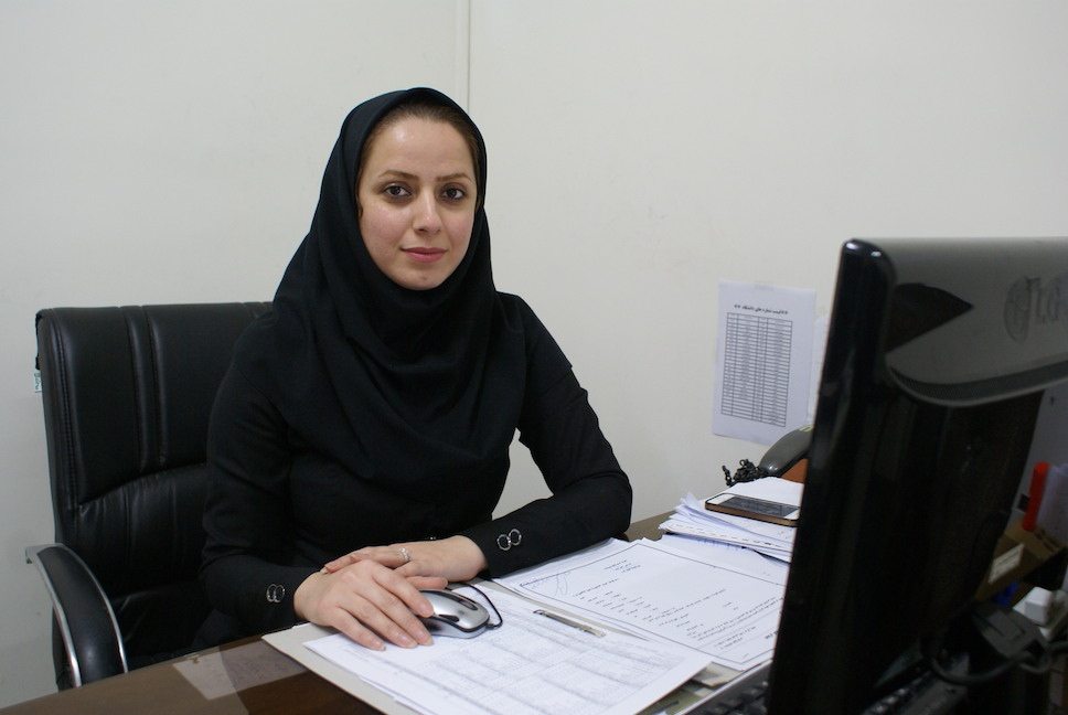 افسانه محمودی نیا