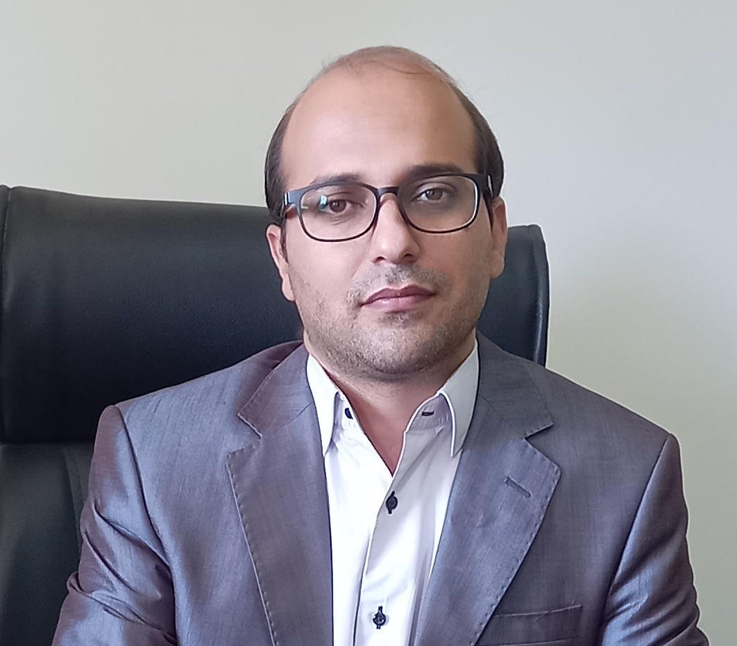 هادی کشاورز.jpg هادی کشاورز